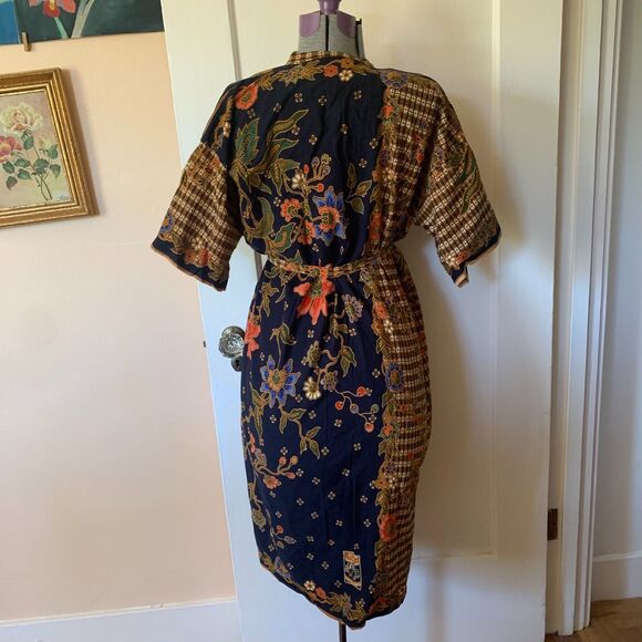 Floral Patterned Women's Robe - Picture 3 of 8